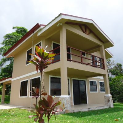 Home For Sale in Nuevo Arenal Angle