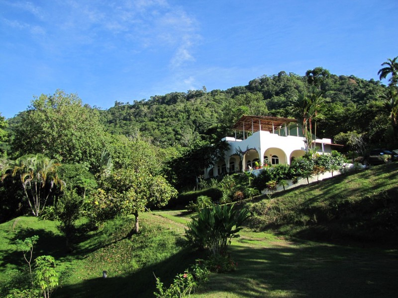 Casa Bougainvillea
